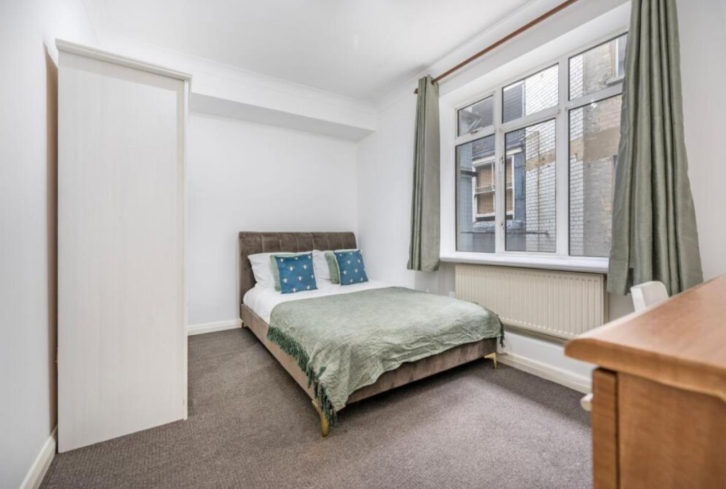 Apartment in London - More
