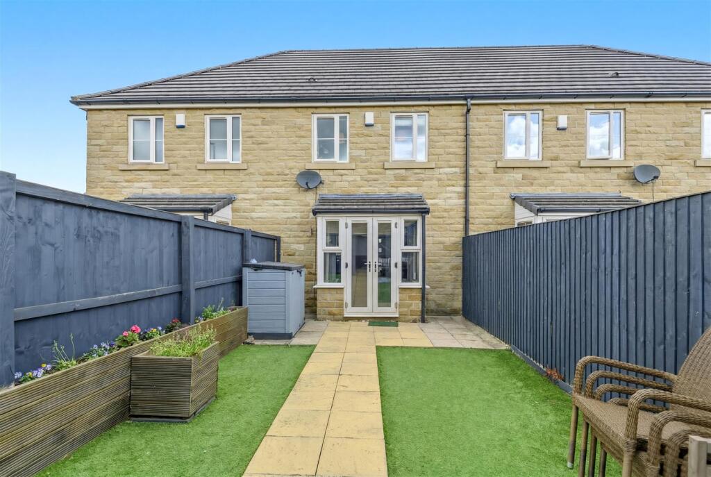 House in Calderdale, Rosemount, Blackley