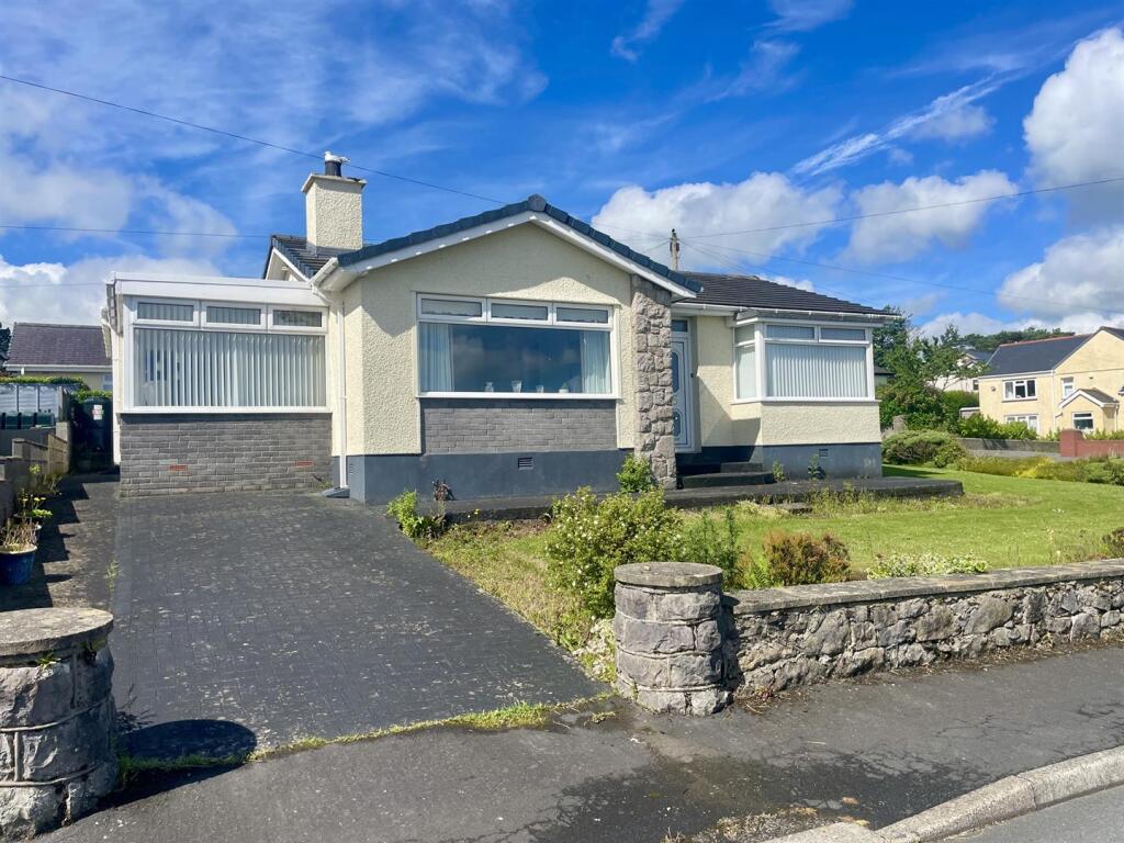 Main image of property: Lon Aber, Benllech, Tyn-Y-Gongl