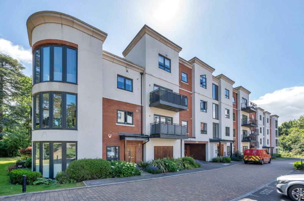 Main image of property: London Road, Binfield, Bracknell, Berkshire, RG42