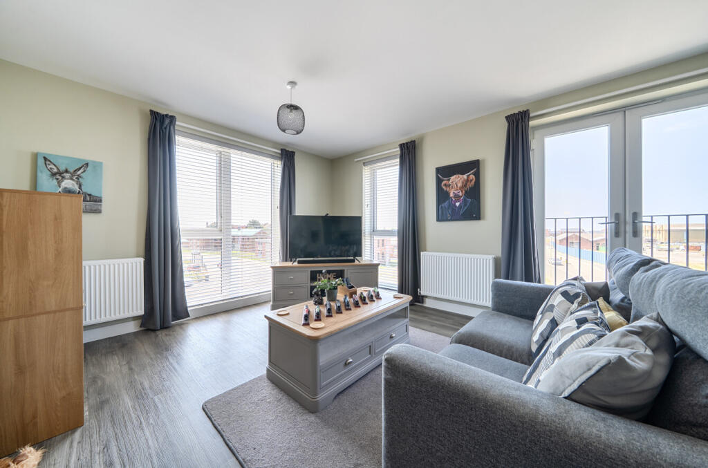 Apartment in Lee-on-the-Solent - View 2