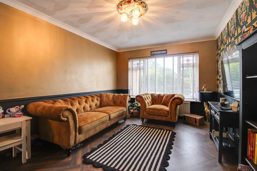 House in Southend-on-Sea, Essex - View 2