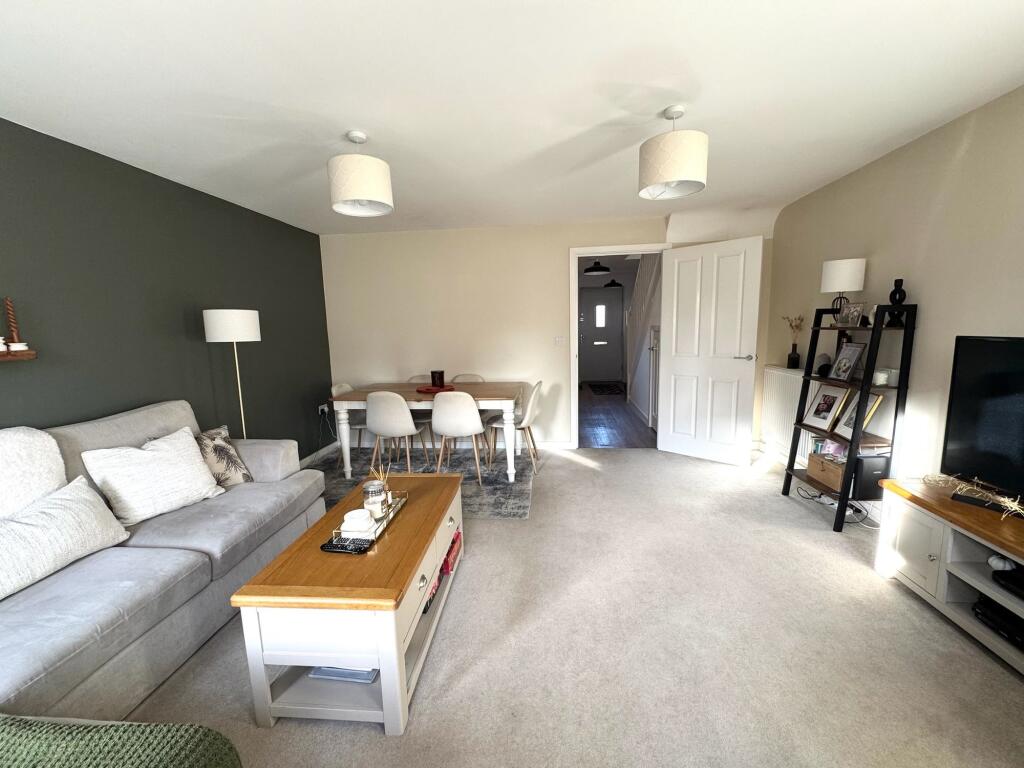 Watercress Rise, Biddenham, MK40 photo 3