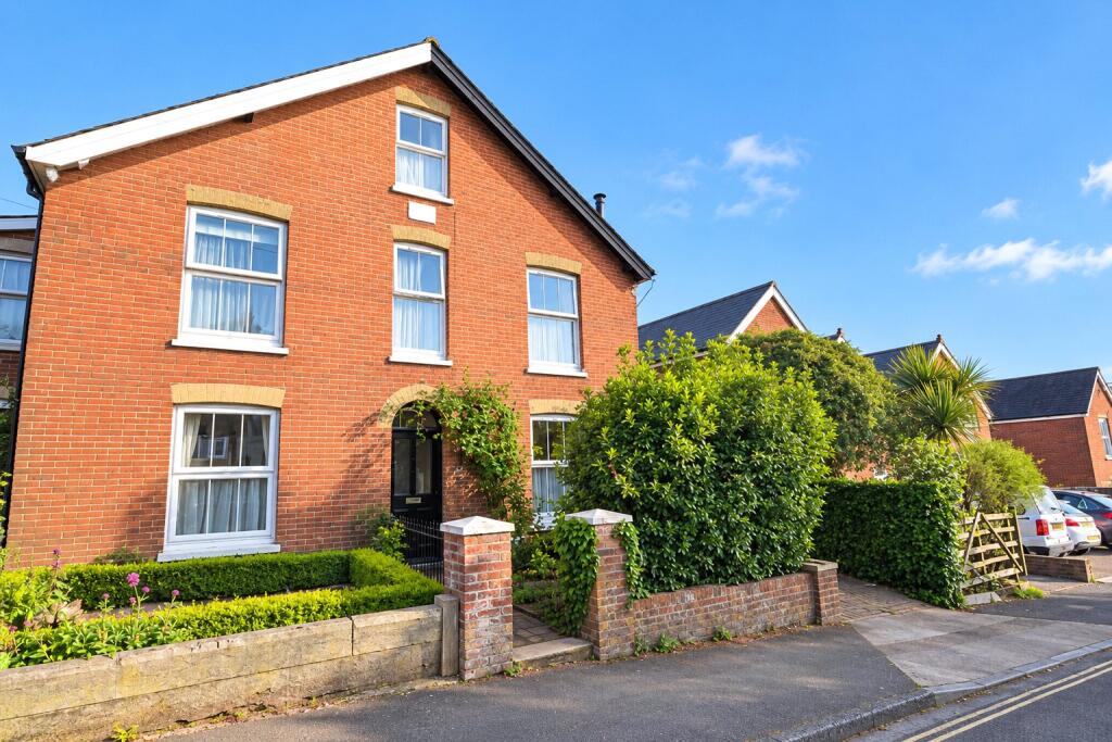 Main image of property: Albert Road, Cowes, Isle of Wight, PO31
