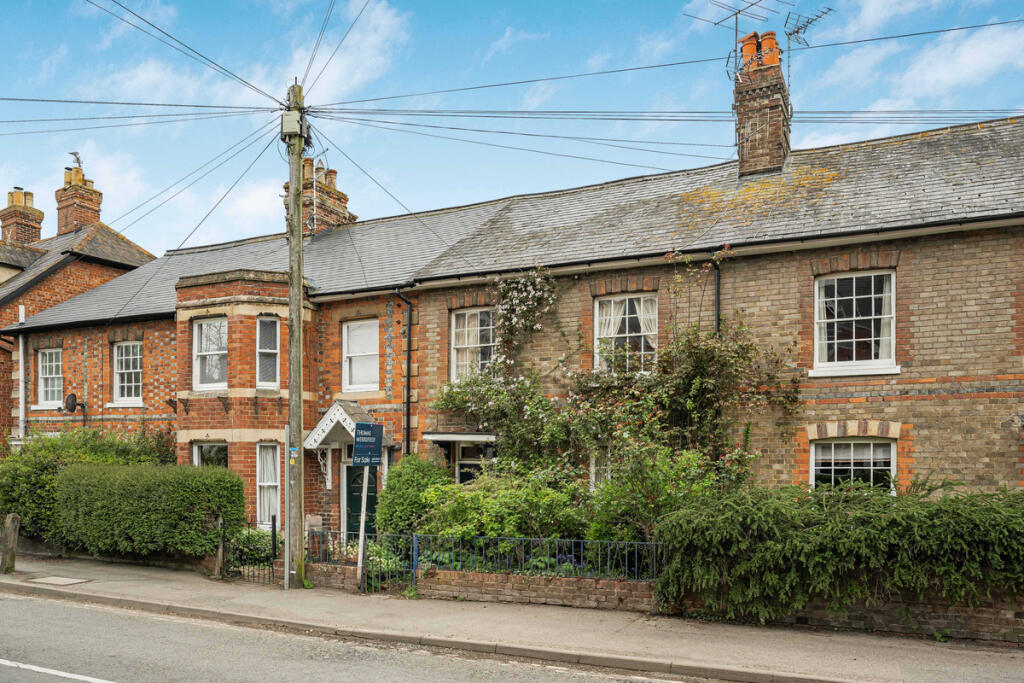 Main image of property: Newbury Street, Wantage, OX12