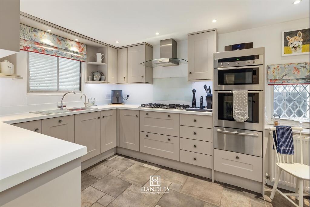 Additional image 4 of High Street, Henley-In-Arden