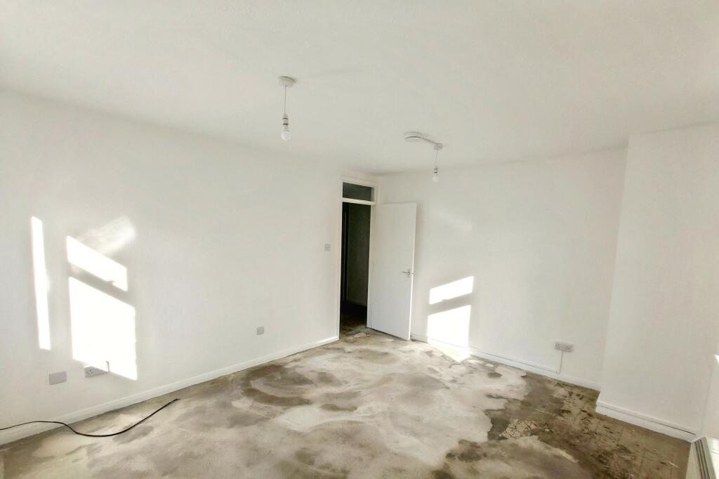 Apartment in Gloucester - More