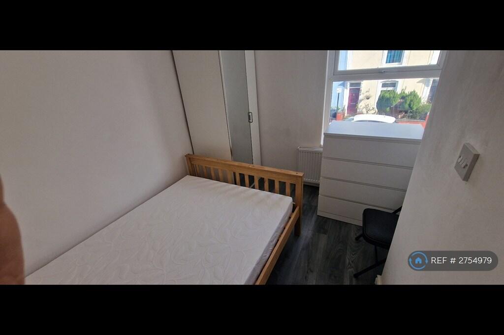 1 bedroom house share for rent