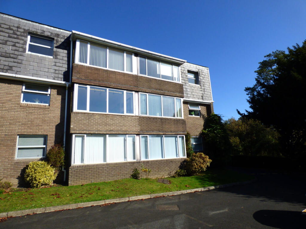 Main image of property: Gilbertscliffe Southward Lane Langland Swansea Sa3 4qs