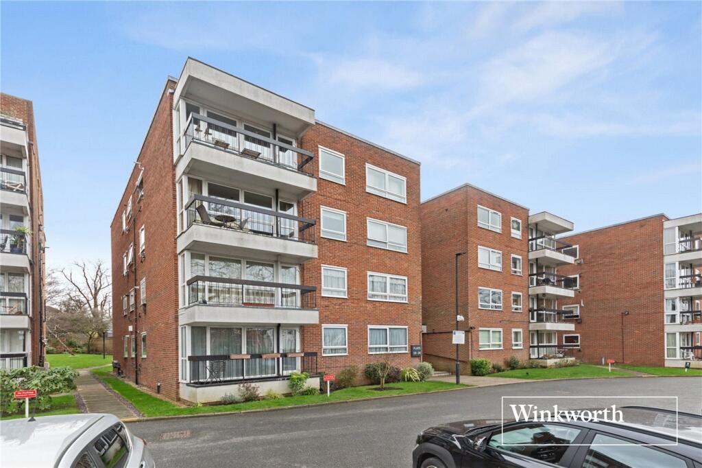 Main image of property: Hendon Lane, Finchley, London, N3