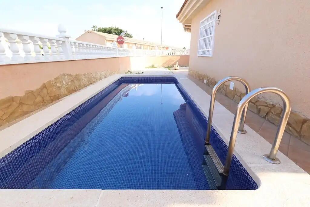 Main image of property: Valencia, Alicante, Torrevieja