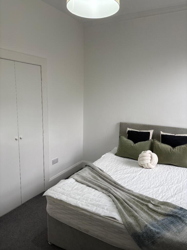 Apartment in Edinburgh - View 4