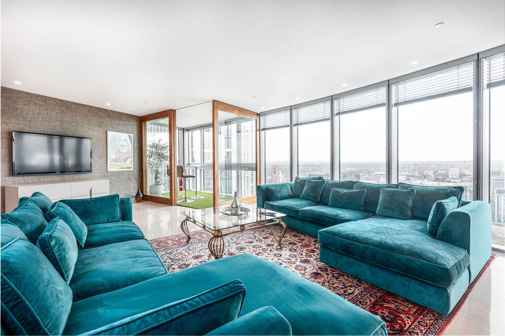 Apartment in London - View 3