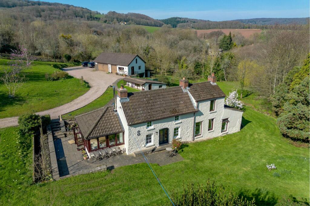 Main image of property: Triple Garage & Office Studio, 2 Woolaston Common, Woolaston, Gloucestershire. GL15 6NZ