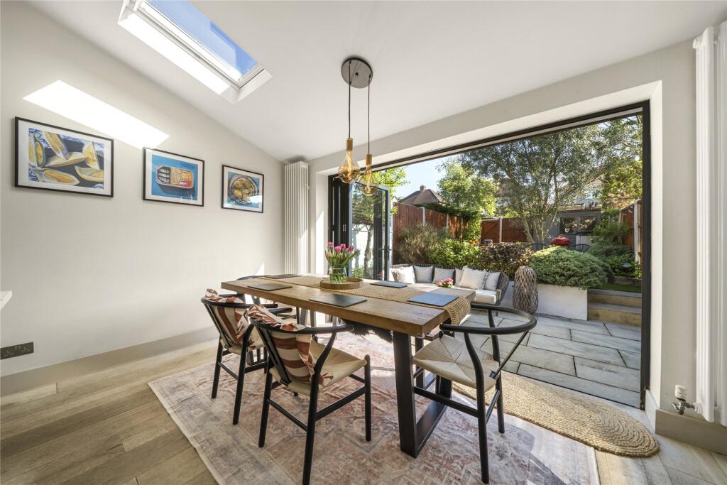 House in Elmbridge, Cobham - View 3