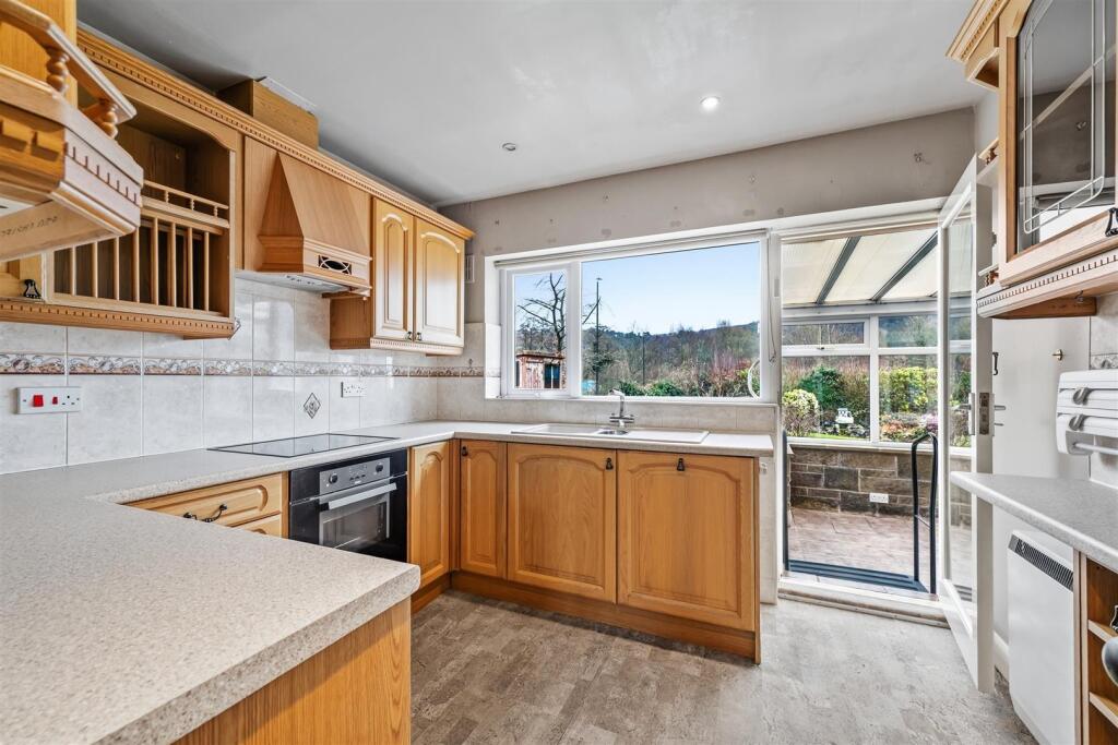 Wyedale Crescent, Bakewell photo 4