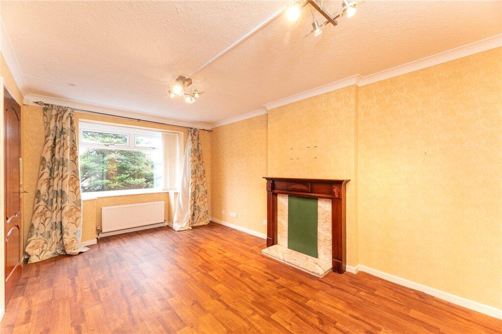 Flexbury Avenue, Morley, Leeds, West Yorkshire, LS27 photo 2