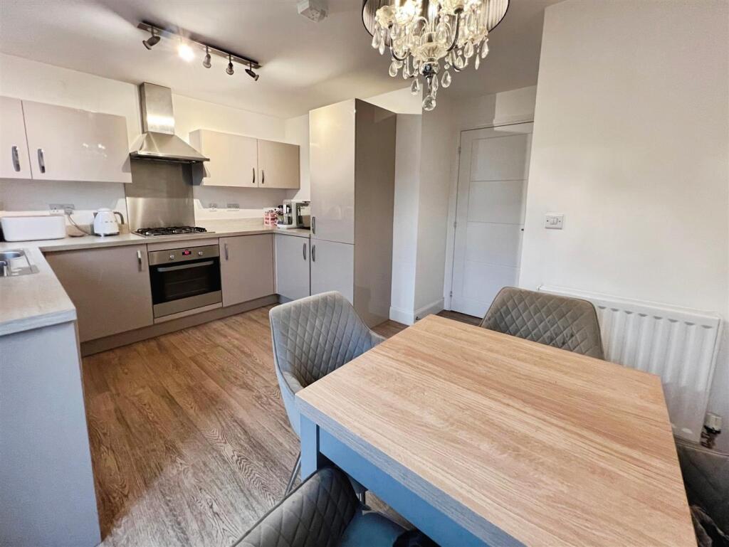 Additional image 6 of Brompton Drive, Bradford, BD10 0DW