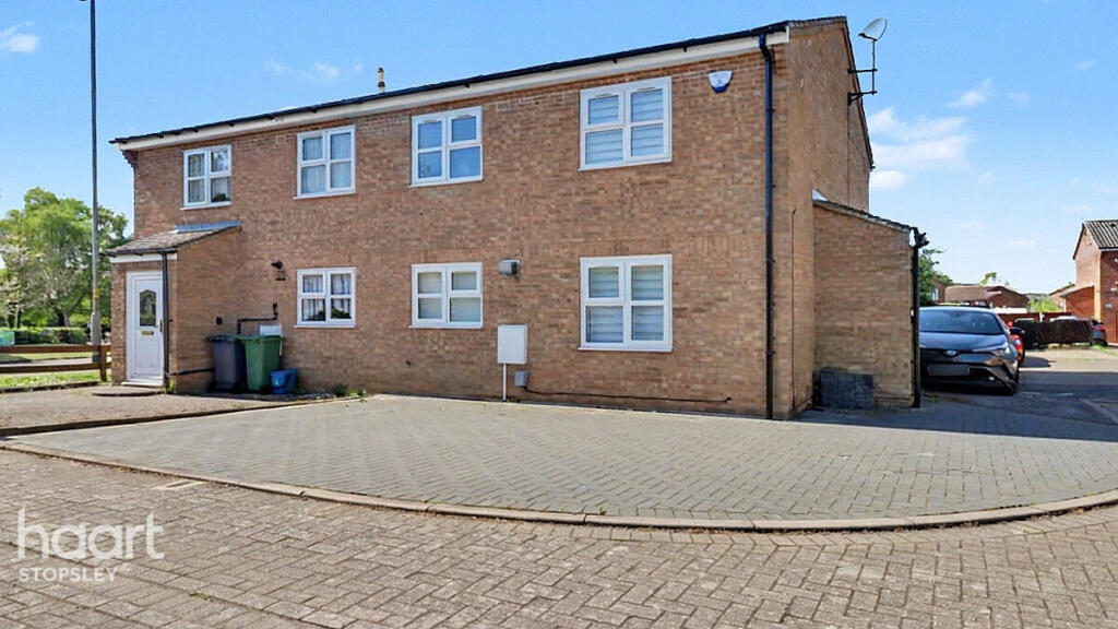 Main image of property: Laxton Close, Luton