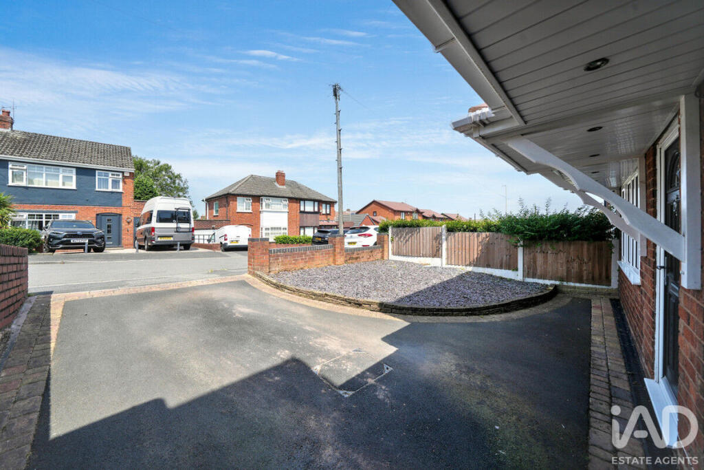 House in Dudley, Hursthill - View 2