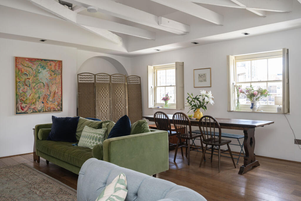 Apartment in London - View 5