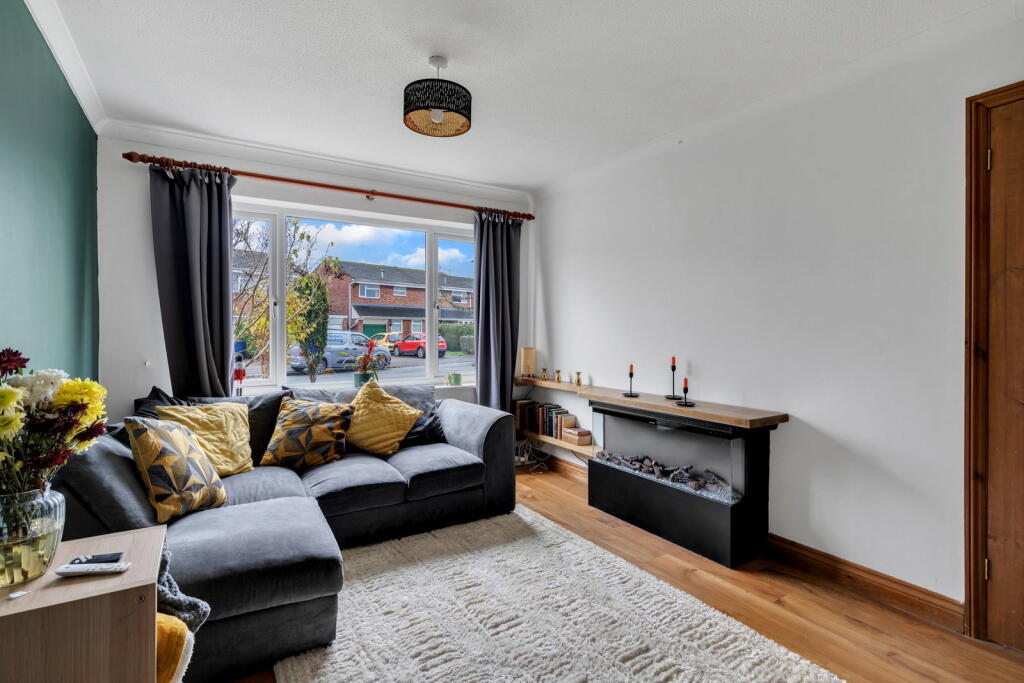 House in Gloucester - View 4