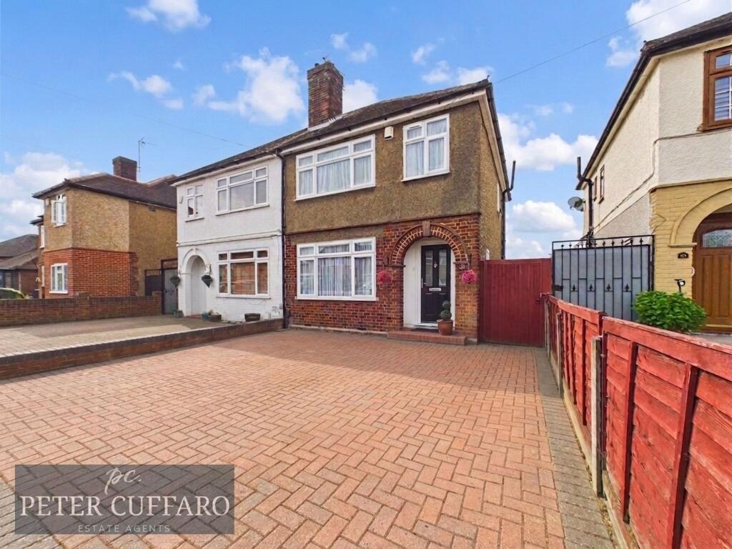 Main image of property: Middlefield Road, Hoddesdon, EN11