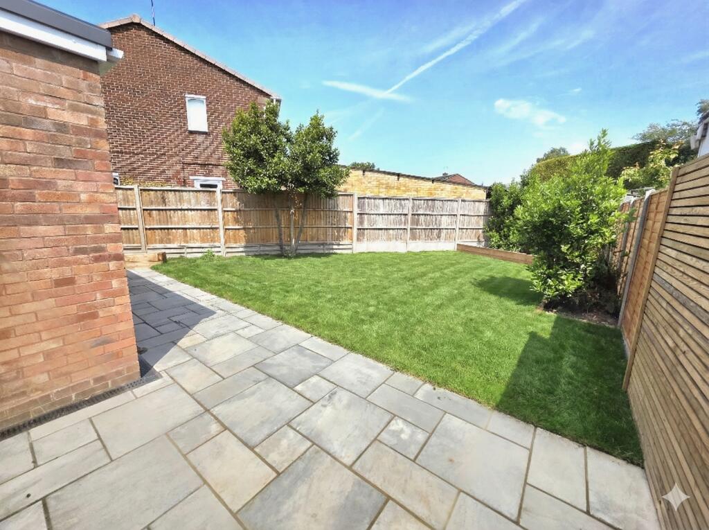 Mount Pleasant Road, Bedworth, Warwickshire, CV12 photo 2