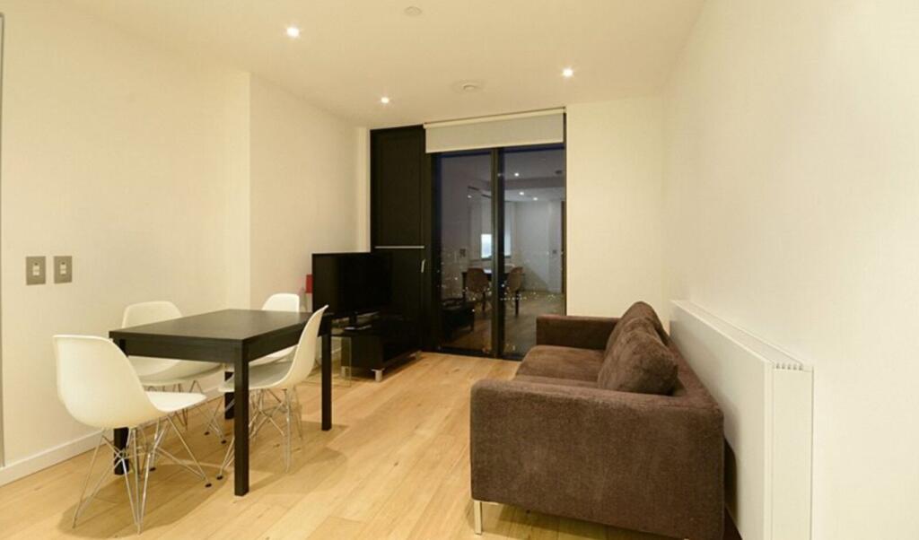 Main image of property: Walworth Road, Elephant and Castle, London, SE1
