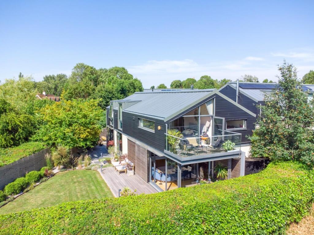 Main image of property: Marsworth Wharf, Marsworth, Tring