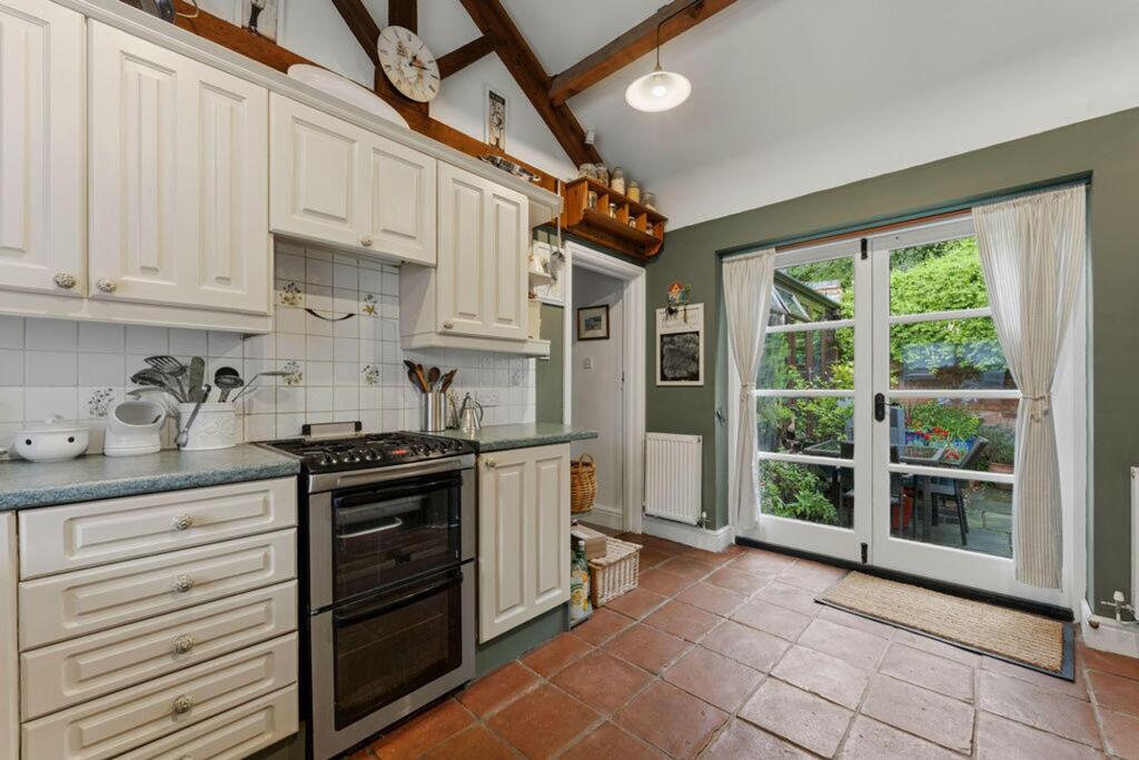 House in Leicester - View 3