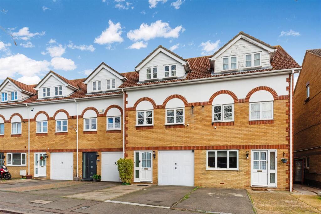 Main image of property: Oakmead Place, Mitcham