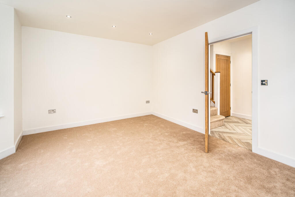 St. Johns Road, Bath, BA2 - View 5