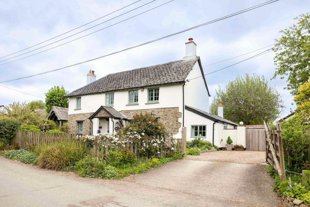 Main image of property: Horwood, Bideford, EX39