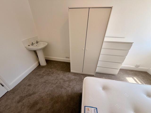 House in Poole - View 3