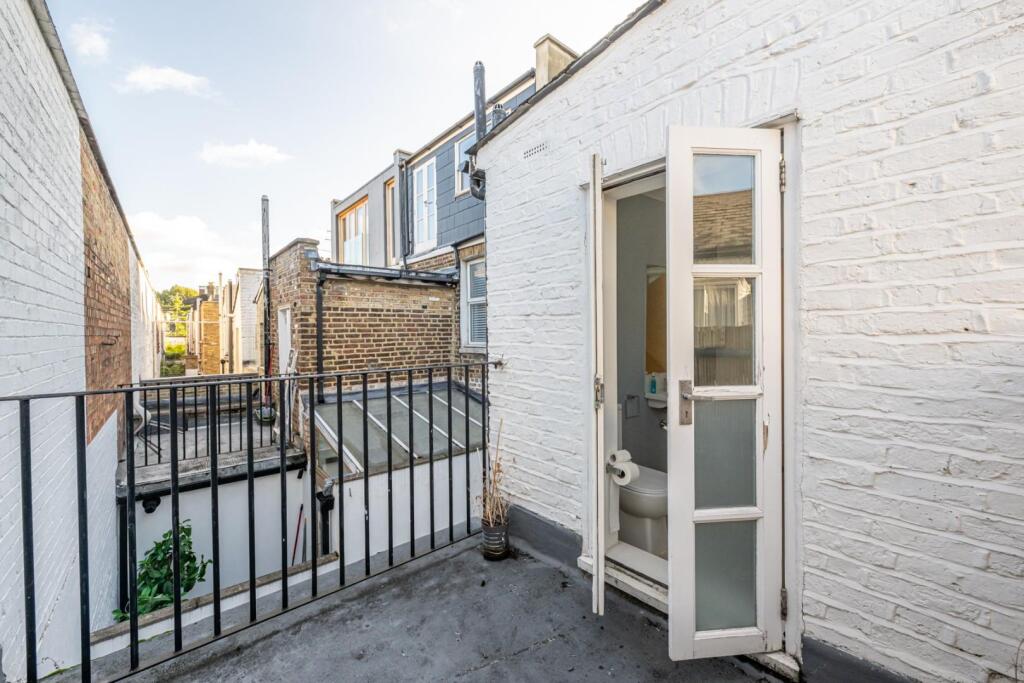 House in London - More