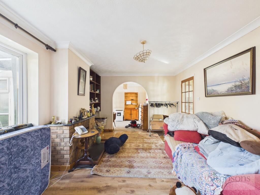Eton Close, Witney, OX28 photo 3