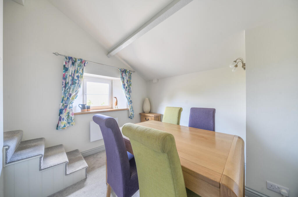77, Ham Hill, Stoke-Sub-Hamdon, Somerset, TA14 photo 3