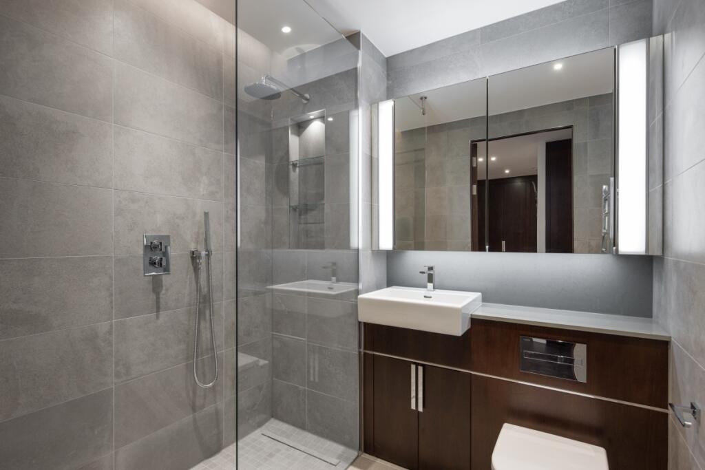 Apartment in London - More