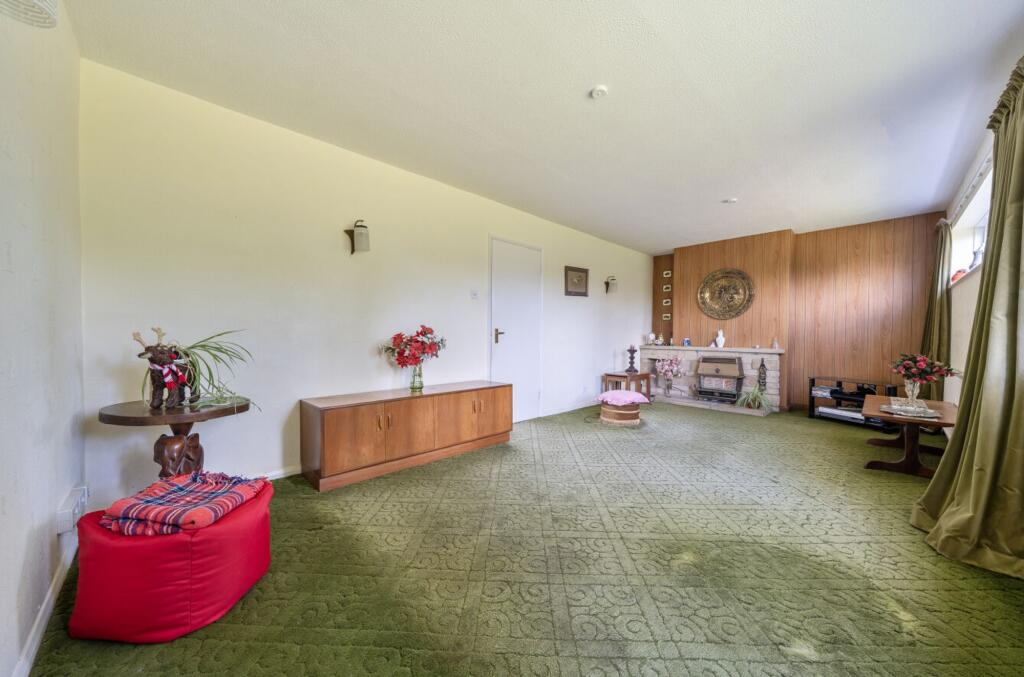 Charles Close, Thornbury, BS35 - More