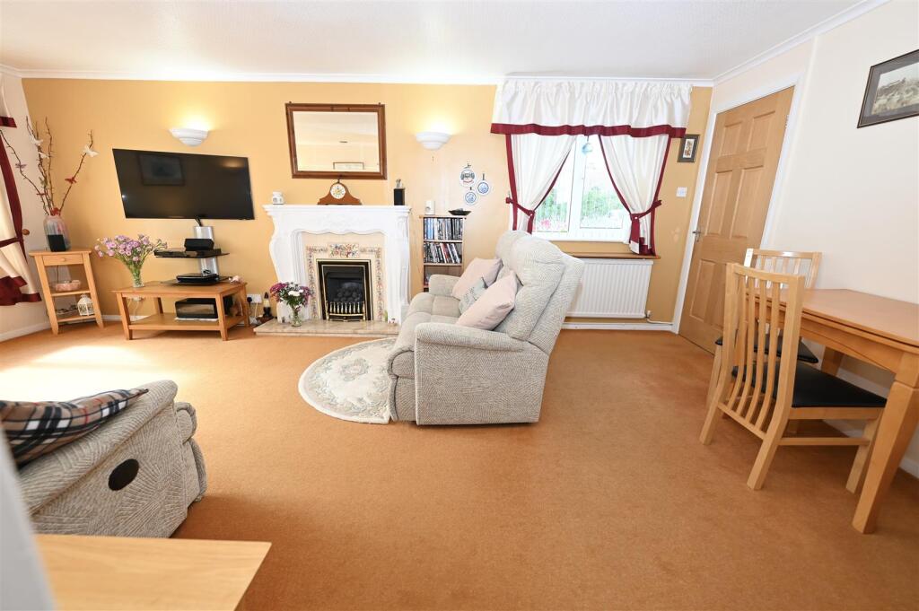 House in Brompton-on-Swale - More
