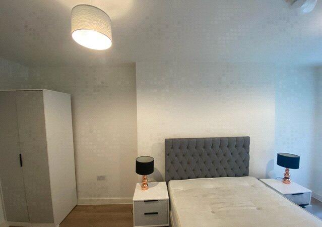Apartment in Manchester - View 5
