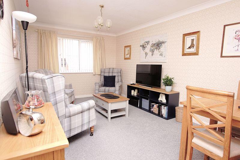 Apartment in Gosport, Lee-on-the-Solent - More