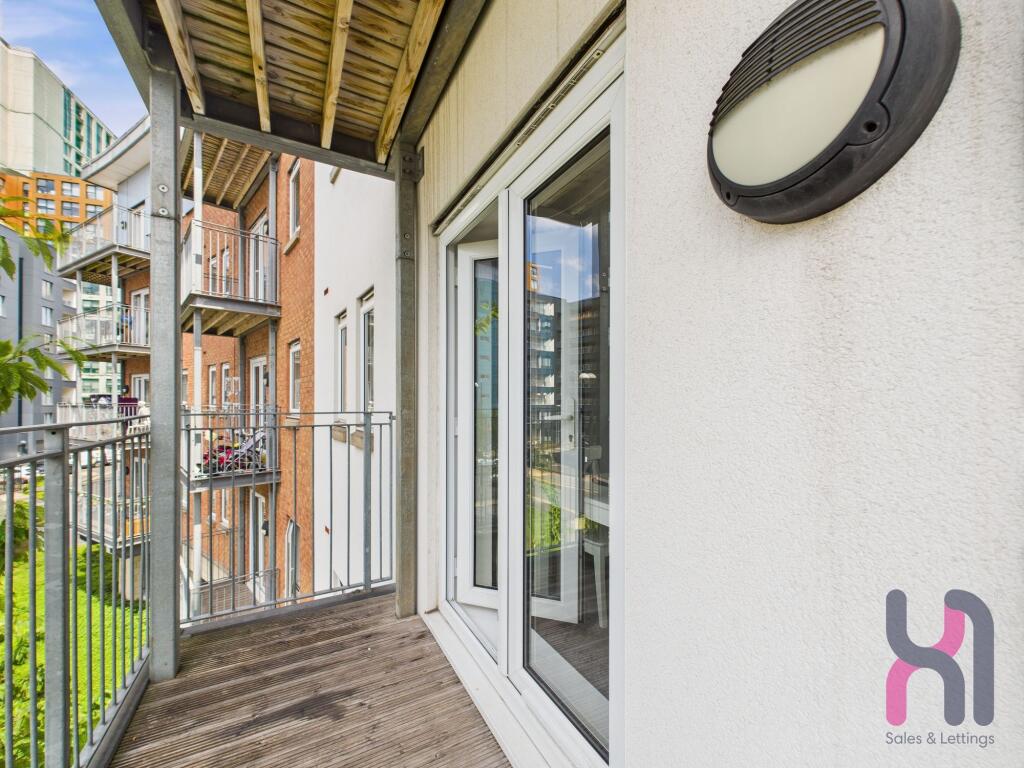Apartment in Manchester - More