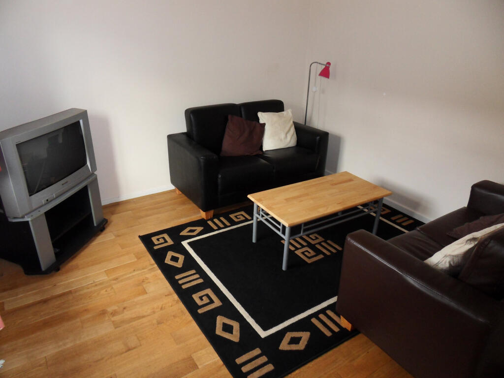 House in Leicester - View 2