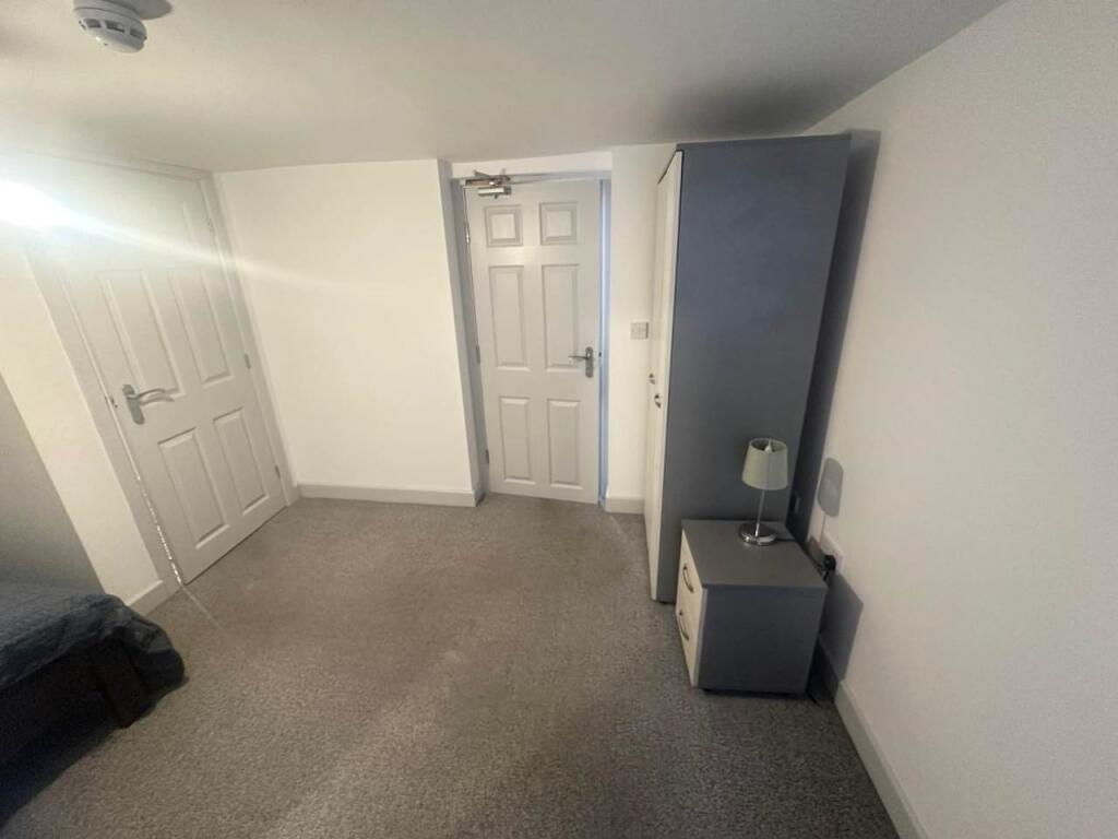 House in Leeds - View 5