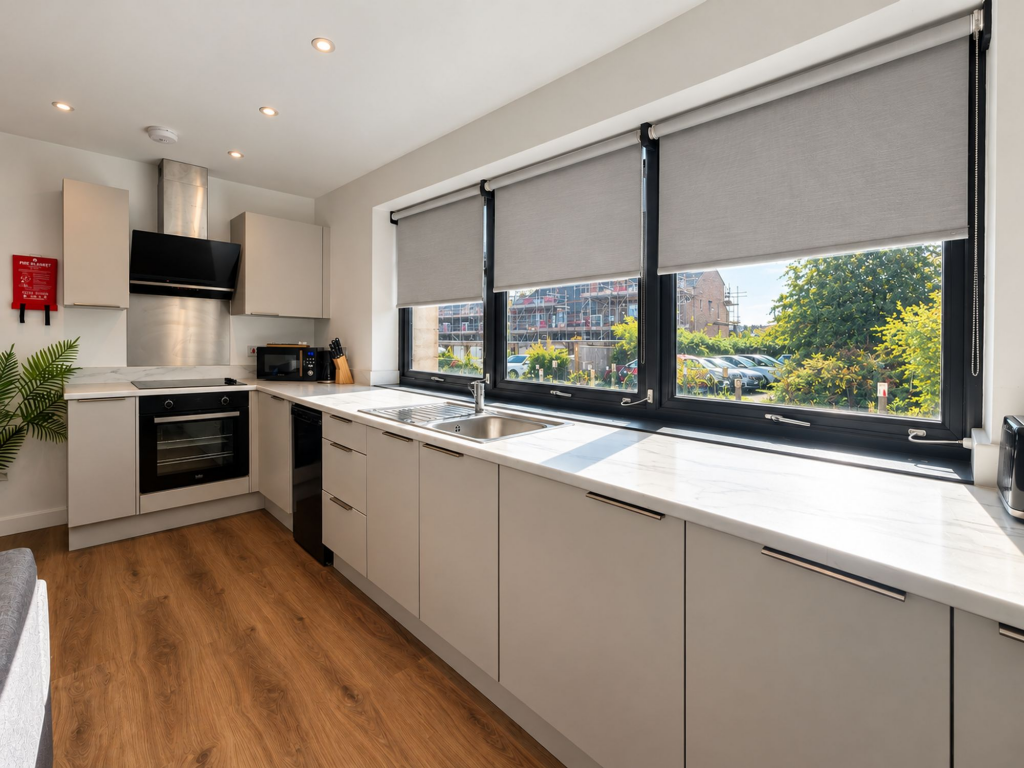 Apartment in Swindon, Lakeside, South Swindon - More