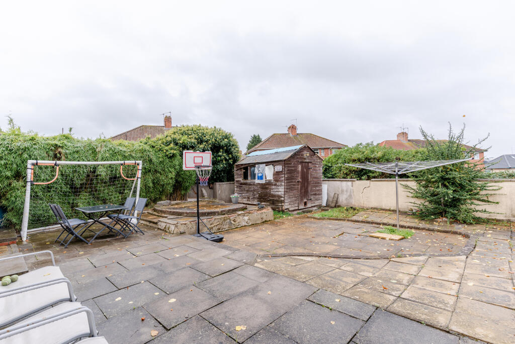 Apartment in Bristol - View 2
