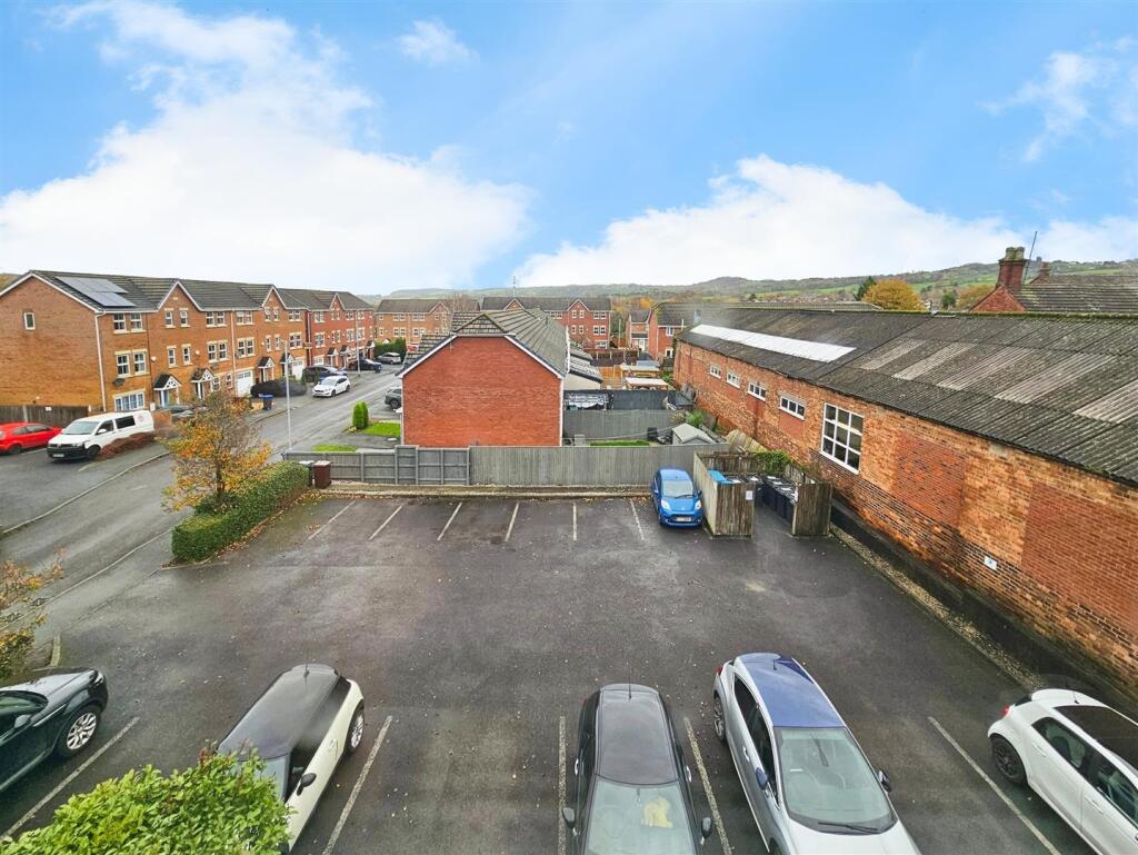 Fairfax Close, Biddulph, Stoke-On-Trent photo 2