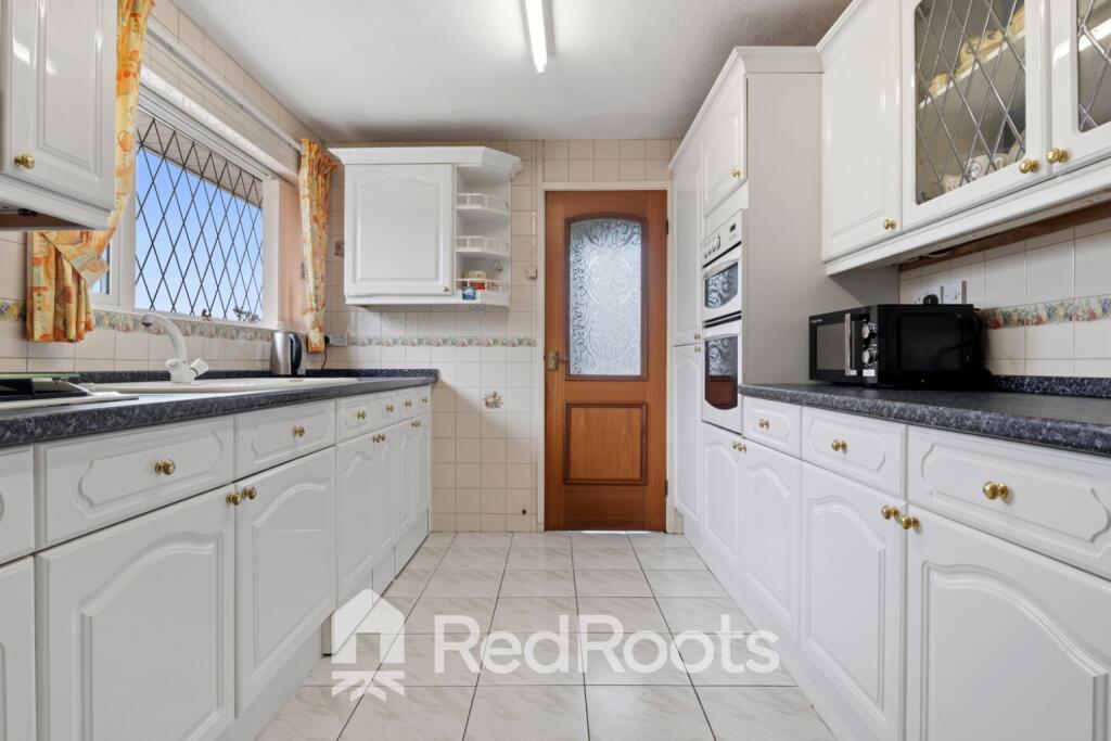 St. Georges Avenue, Dunsville, Doncaster, South Yorkshire, DN7 - View 3